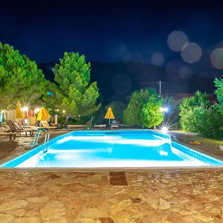 Pegasus Hotel Karavádhos
