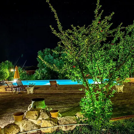 Hotel Pegasus Karavádhos